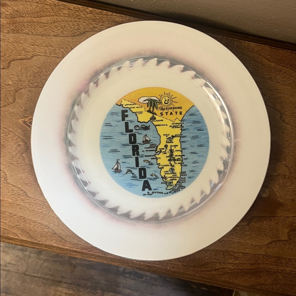Vintage Florida porcelain wall plate